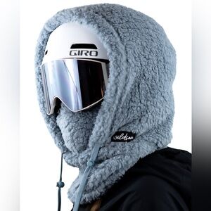 Wildson Sherpa Fleece Hood balaclava neck tube in Fog Gray - Like New